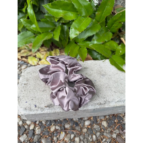 Conceptnails - Satin Scrunchie Lila