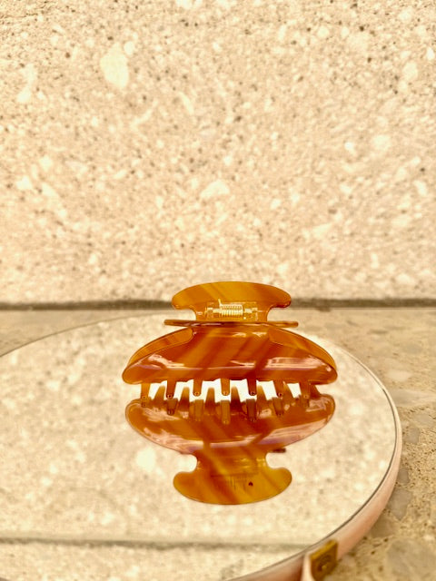 Conceptnails by INESSA - Haarspange „Doreen“ in Hornoptik Cognac